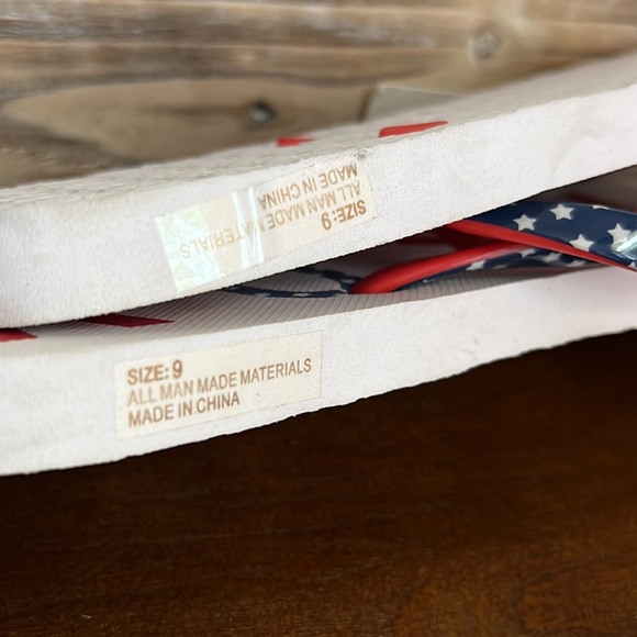ROXY 🏄 NWT 🇺🇸Red White & Blue🇺🇸 Flip Flops Size 9 - Picture 8 of 9